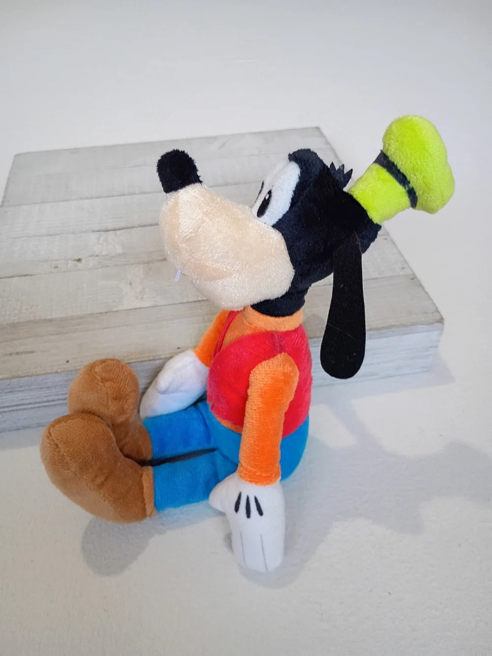 Disney Junior Goofy Plush 11